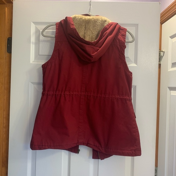 🎉HOST PICK🎉LOVE TREE VEST - Picture 4 of 5